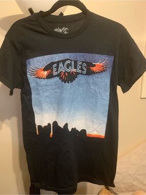 Eagles Graphic Short-Sleeve Band Tee - Black
